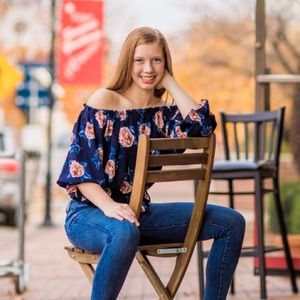 Meet your Posher, Hailee